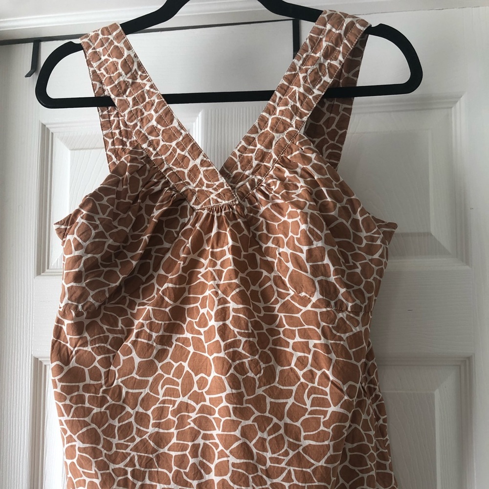Old Navy V-neck tank -Size Medium